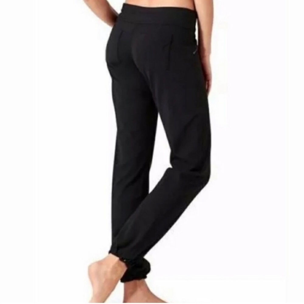 Athleta Metro Black Stretch with Zipper Pockets Active Pants Size M/L - Picture 3 of 16